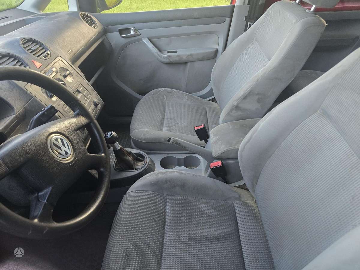 Volkswagen Caddy 2004 — photo 9