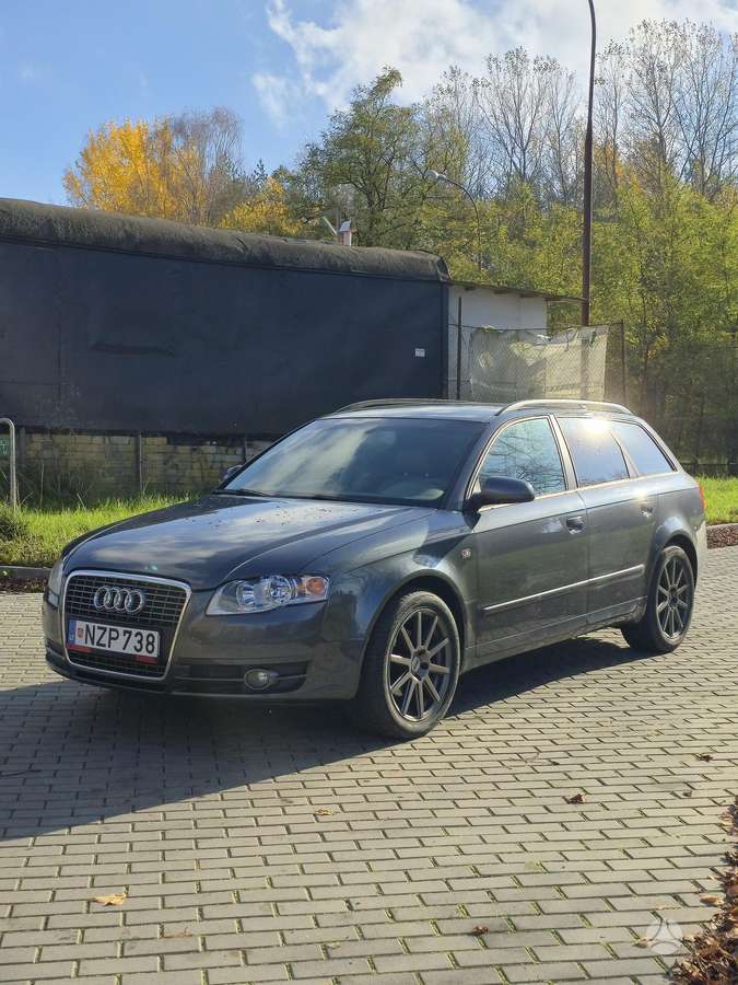 Audi A4 2007 — rear view
