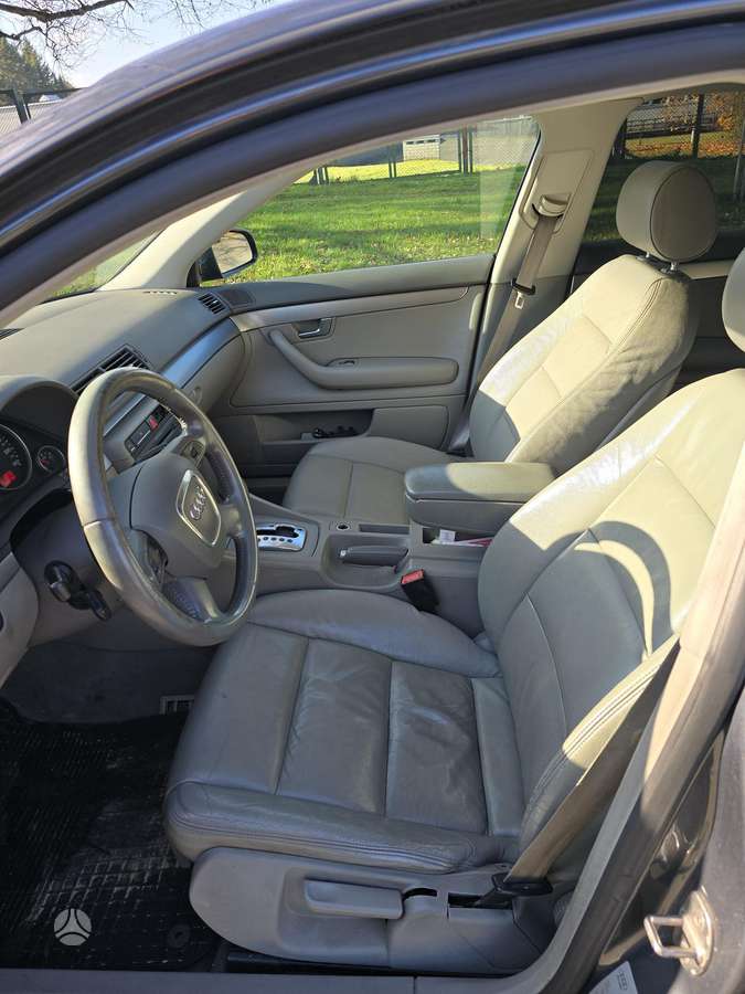 Audi A4 2007 — photo 9