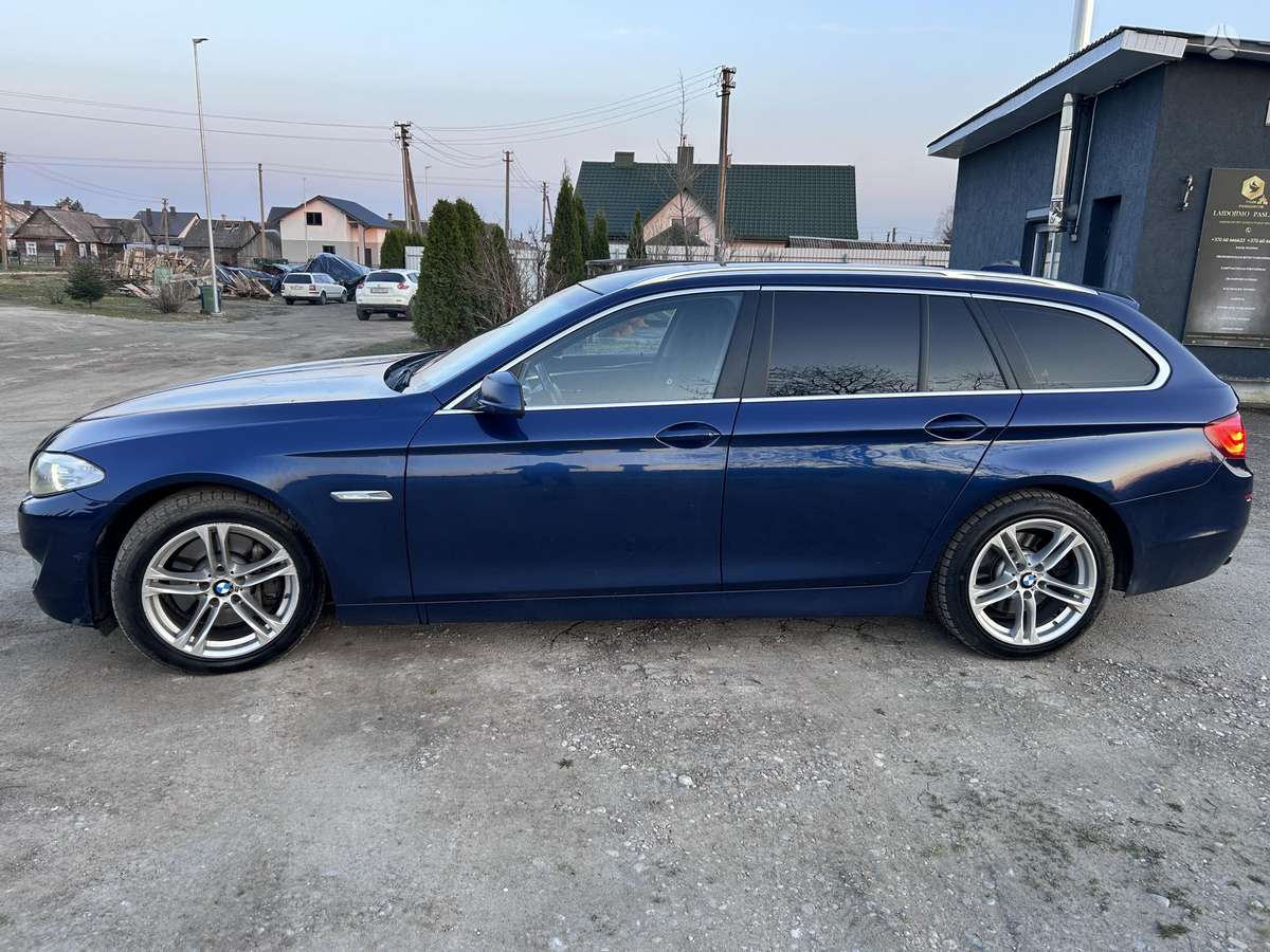 BMW 525 2011 — photo 7