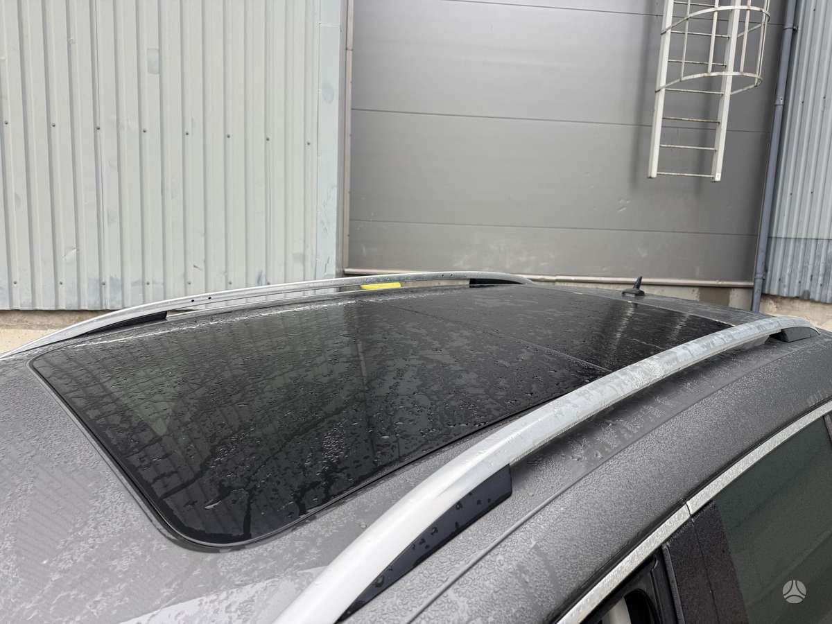 Volkswagen Tiguan 2012 — photo 28