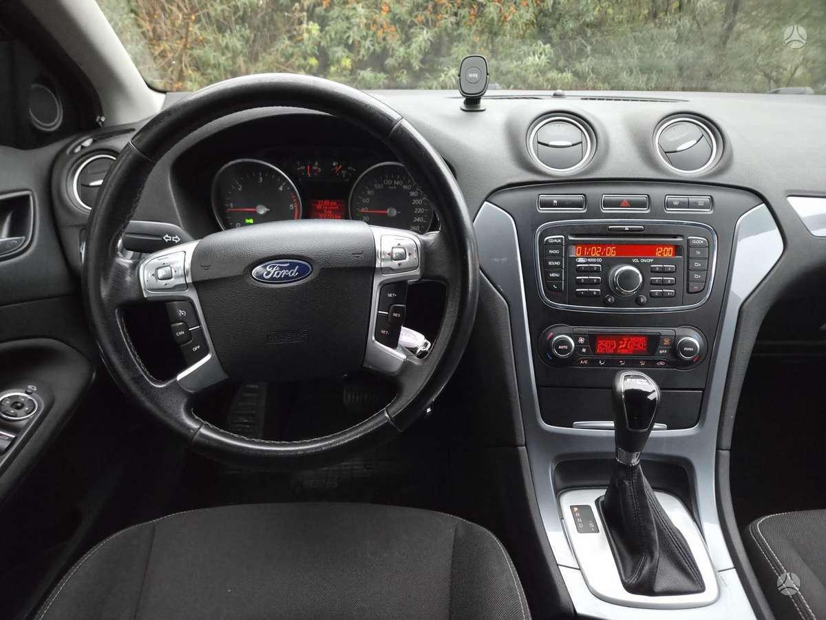 Ford Mondeo 2011 — photo 12