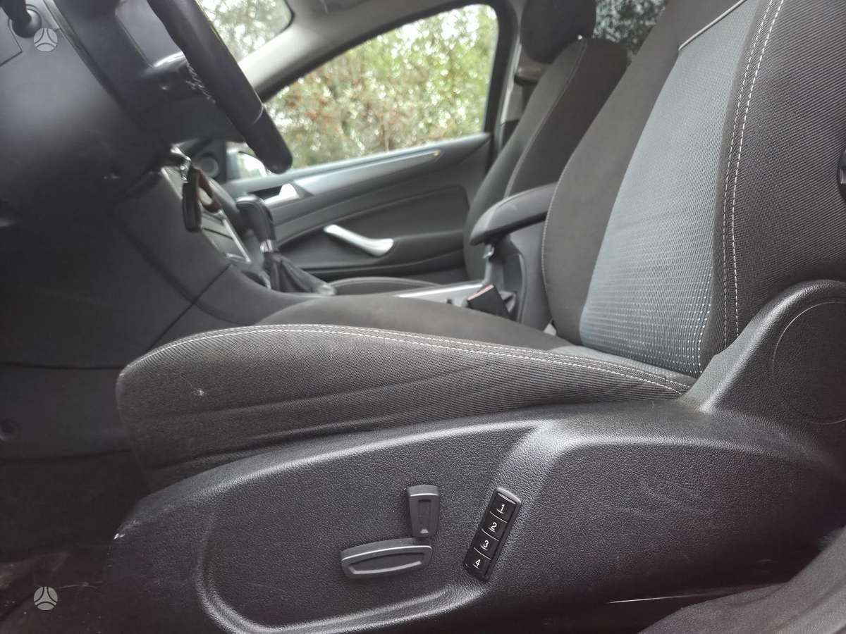 Ford Mondeo 2011 — photo 16