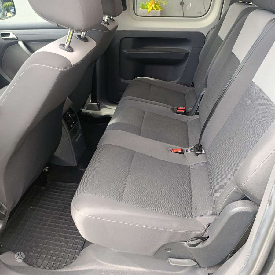 Volkswagen Caddy 2012 — photo 8
