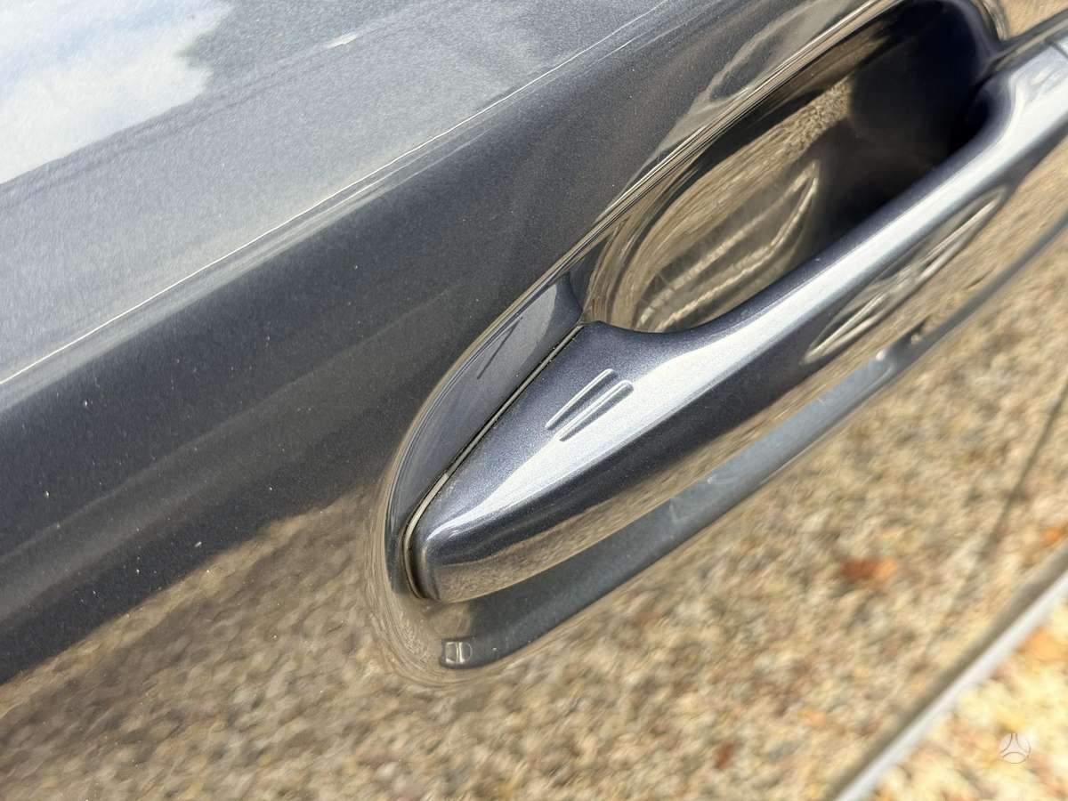 Toyota Avensis 2012 — photo 7