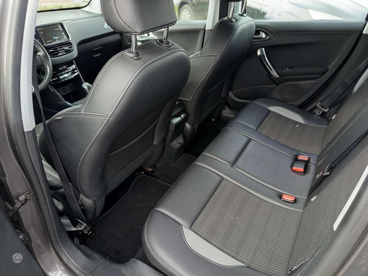 Peugeot 2008 2014 — photo 7