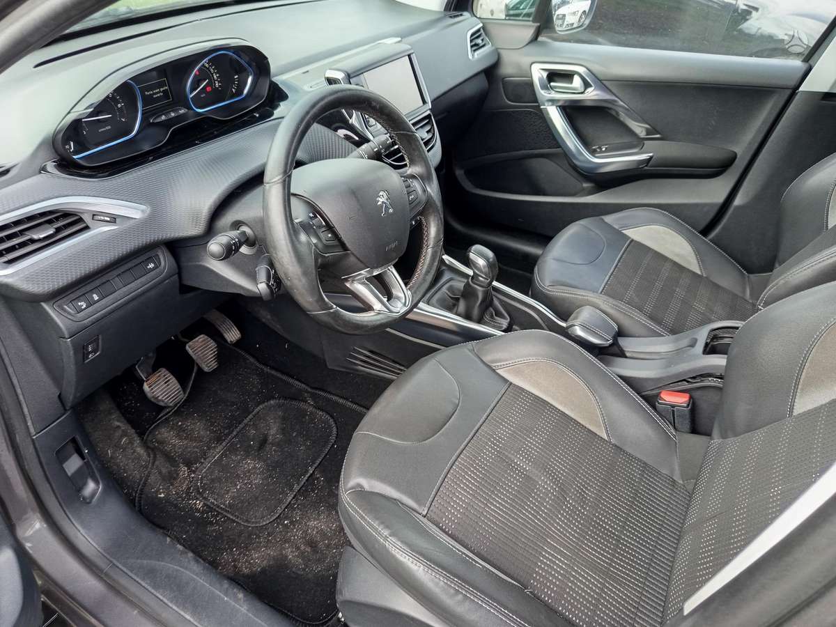 Peugeot 2008 2014 — photo 8