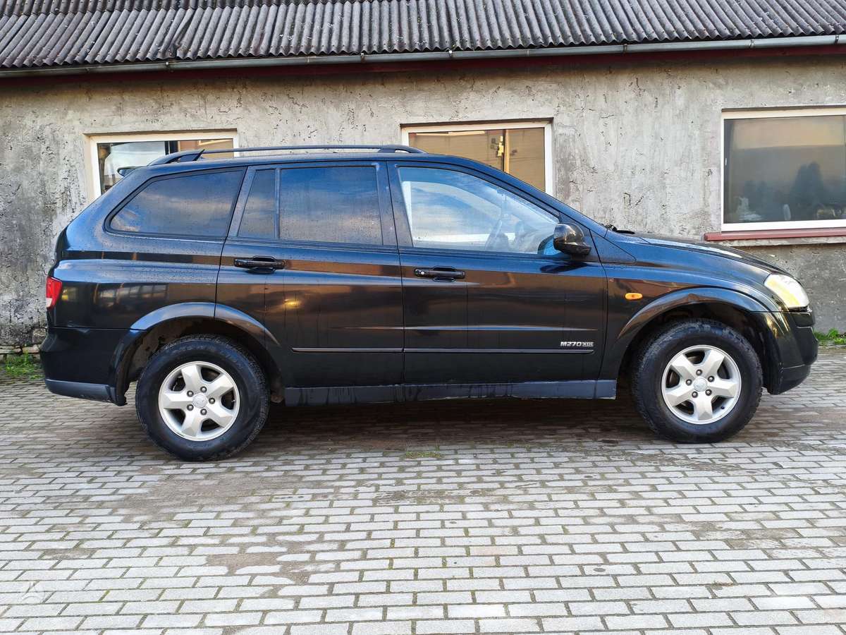 SsangYong Kyron 2007 — салон