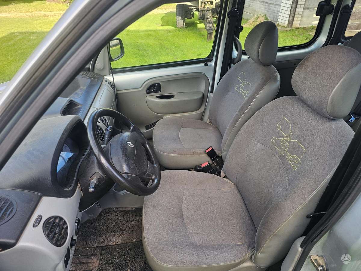 Renault Kangoo 2004 — photo 11