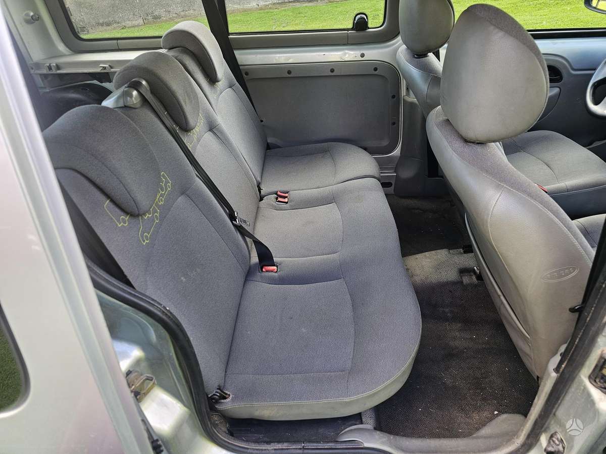 Renault Kangoo 2004 — photo 13