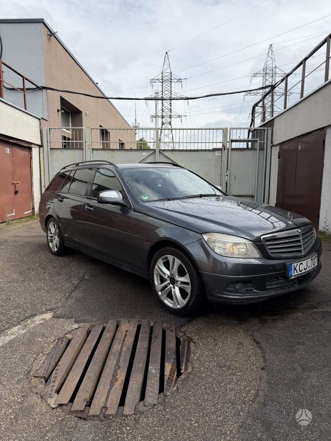 Mercedes-Benz C220, 2008
