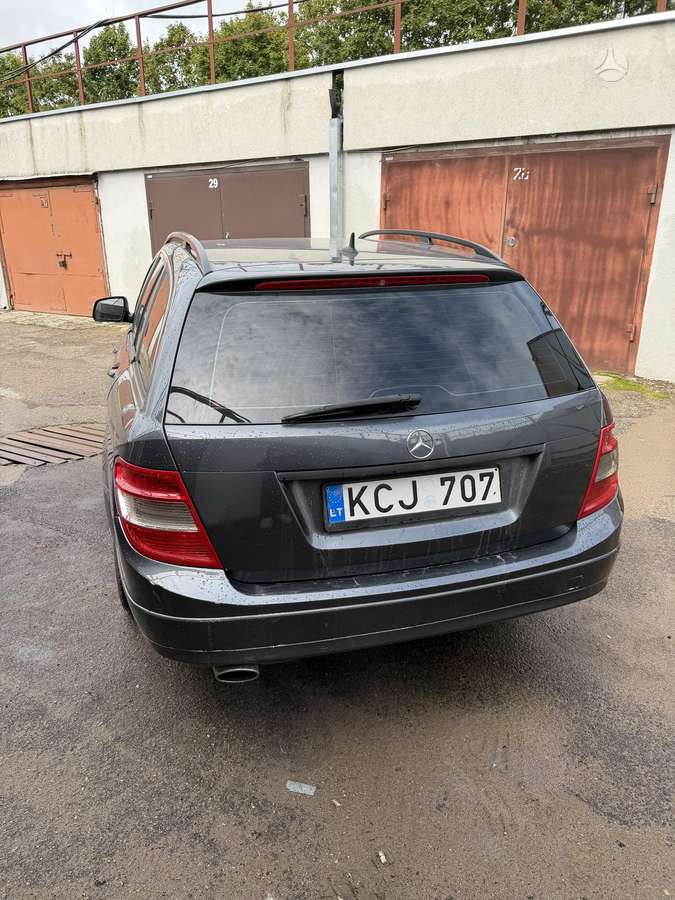 Mercedes-Benz C220 2008 — photo 5