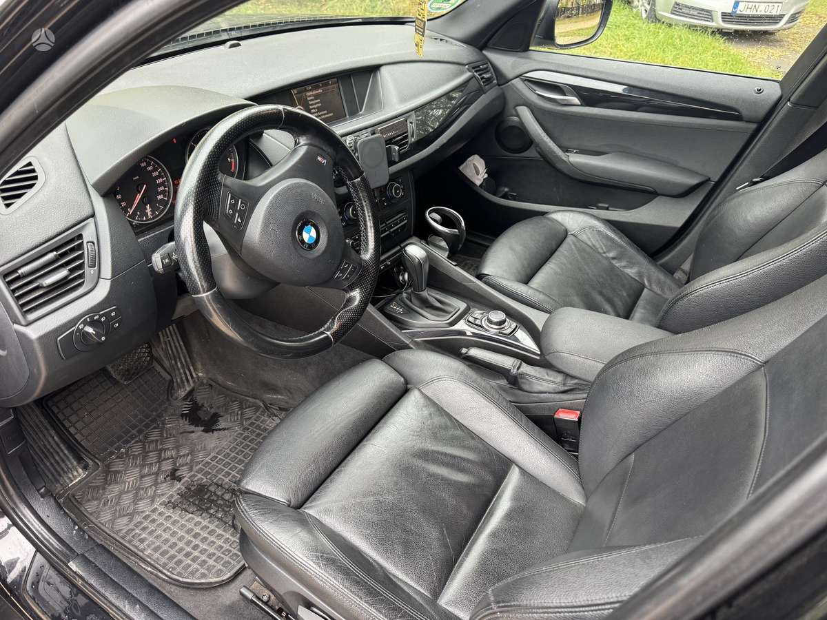 BMW X1 2012 — photo 7