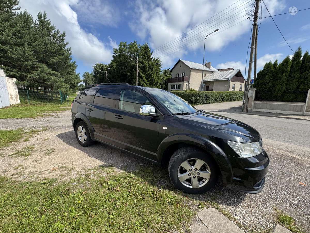 Dodge Journey 2008 — rear view