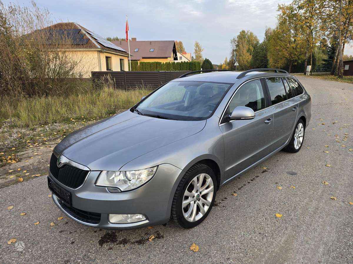 Skoda Superb 2013 — фото 11