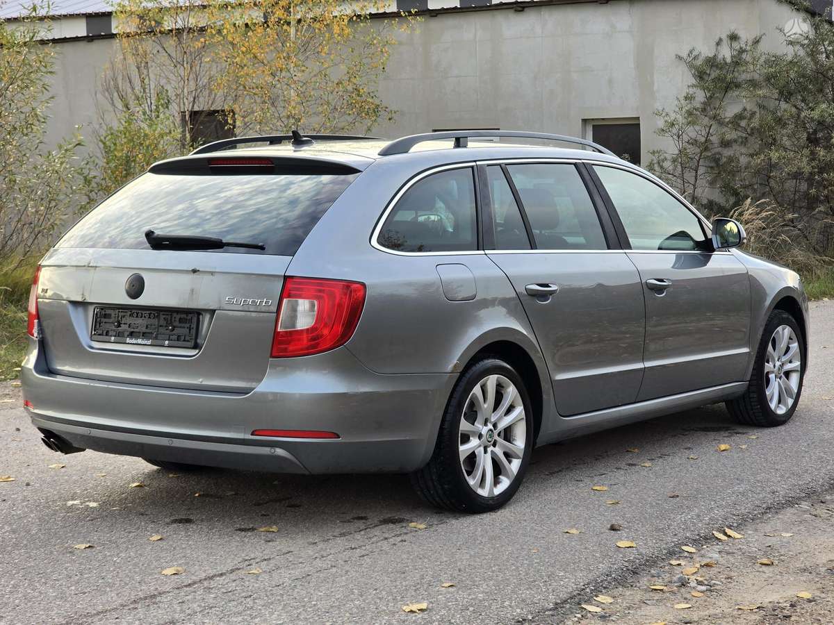 Skoda Superb 2013 — фото 14