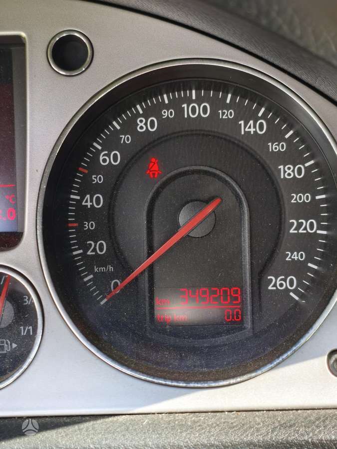 Volkswagen Passat 2008 — photo 14