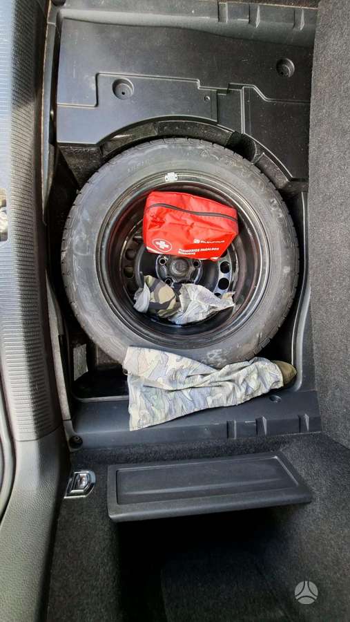 Volkswagen Passat 2008 — photo 18