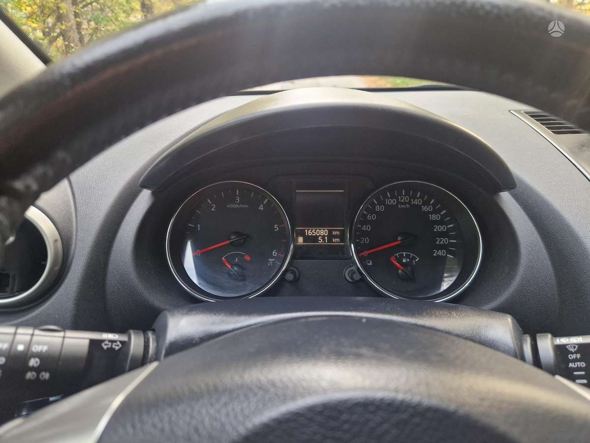 Nissan Qashqai 2012 — photo 17