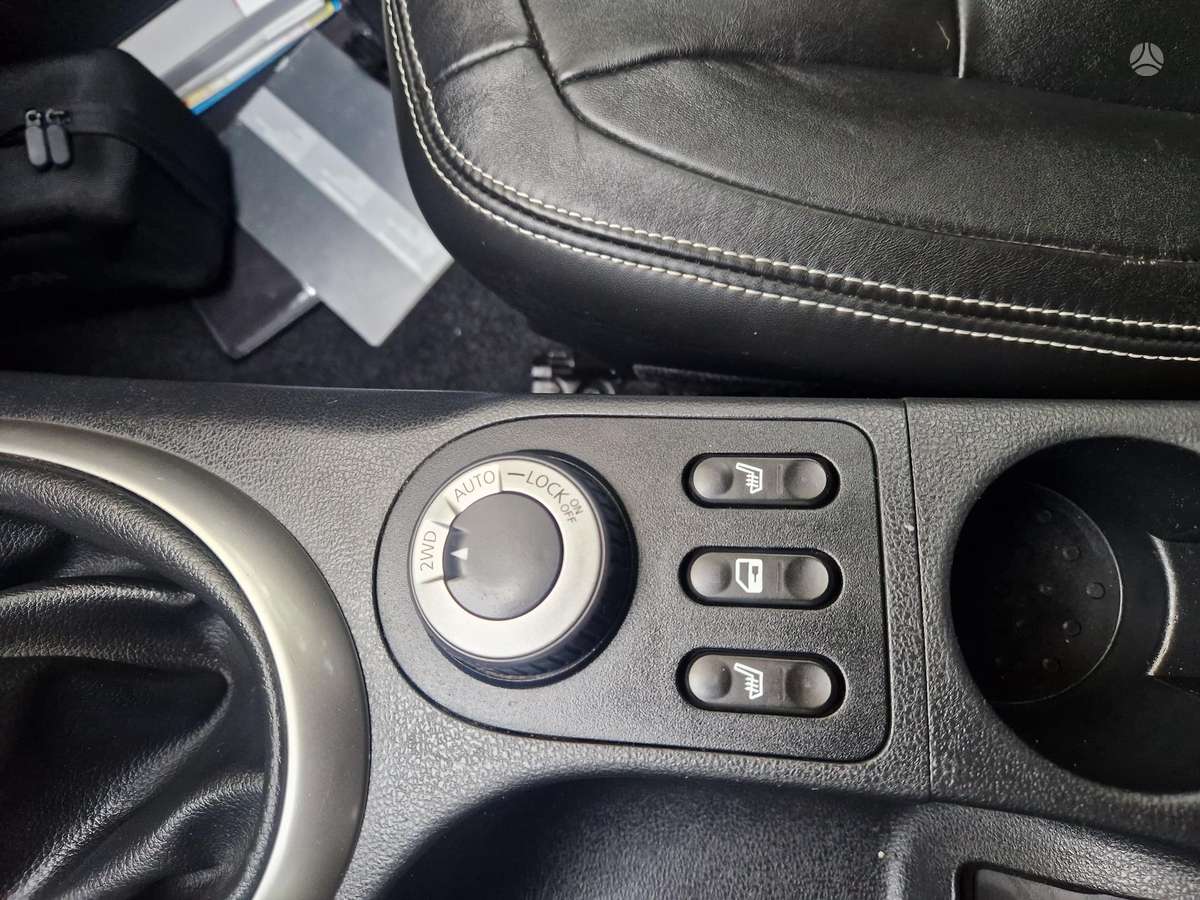 Nissan Qashqai 2012 — photo 19