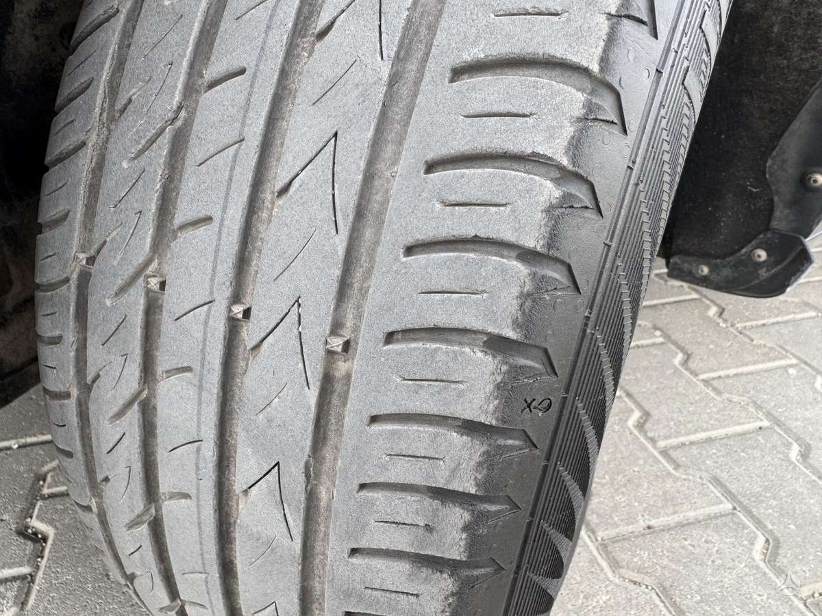 Volvo V60 2014 — photo 18