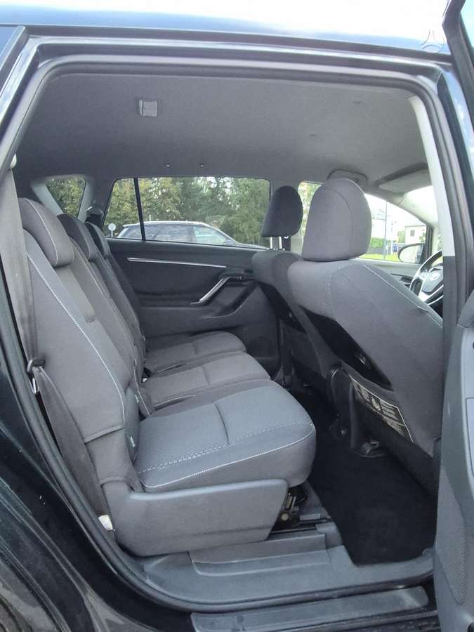 Toyota Verso 2013 — photo 16