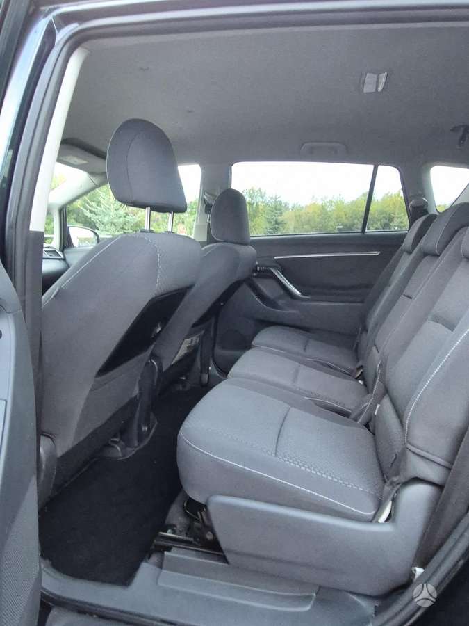 Toyota Verso 2013 — photo 17