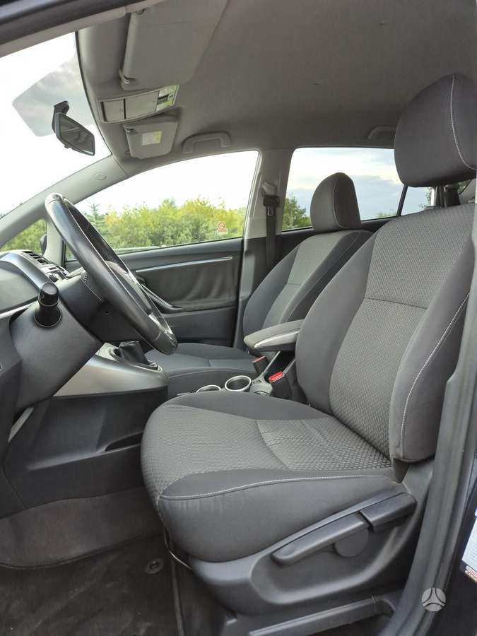 Toyota Verso 2013 — photo 18