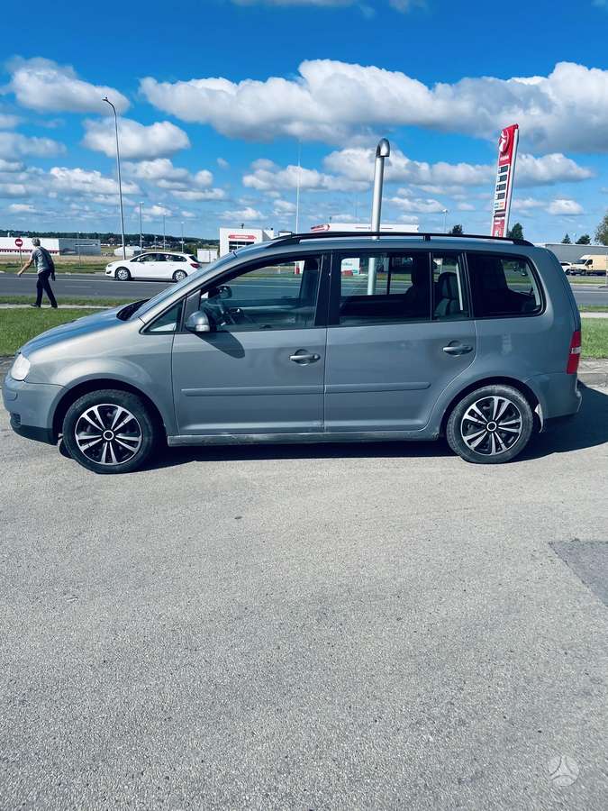 Volkswagen Touran 2006 — авто для ЗСУ з Європи