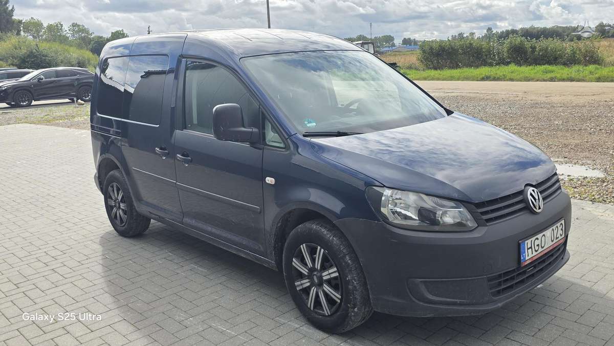 Volkswagen Caddy 2011 — двигун 1600 cm³