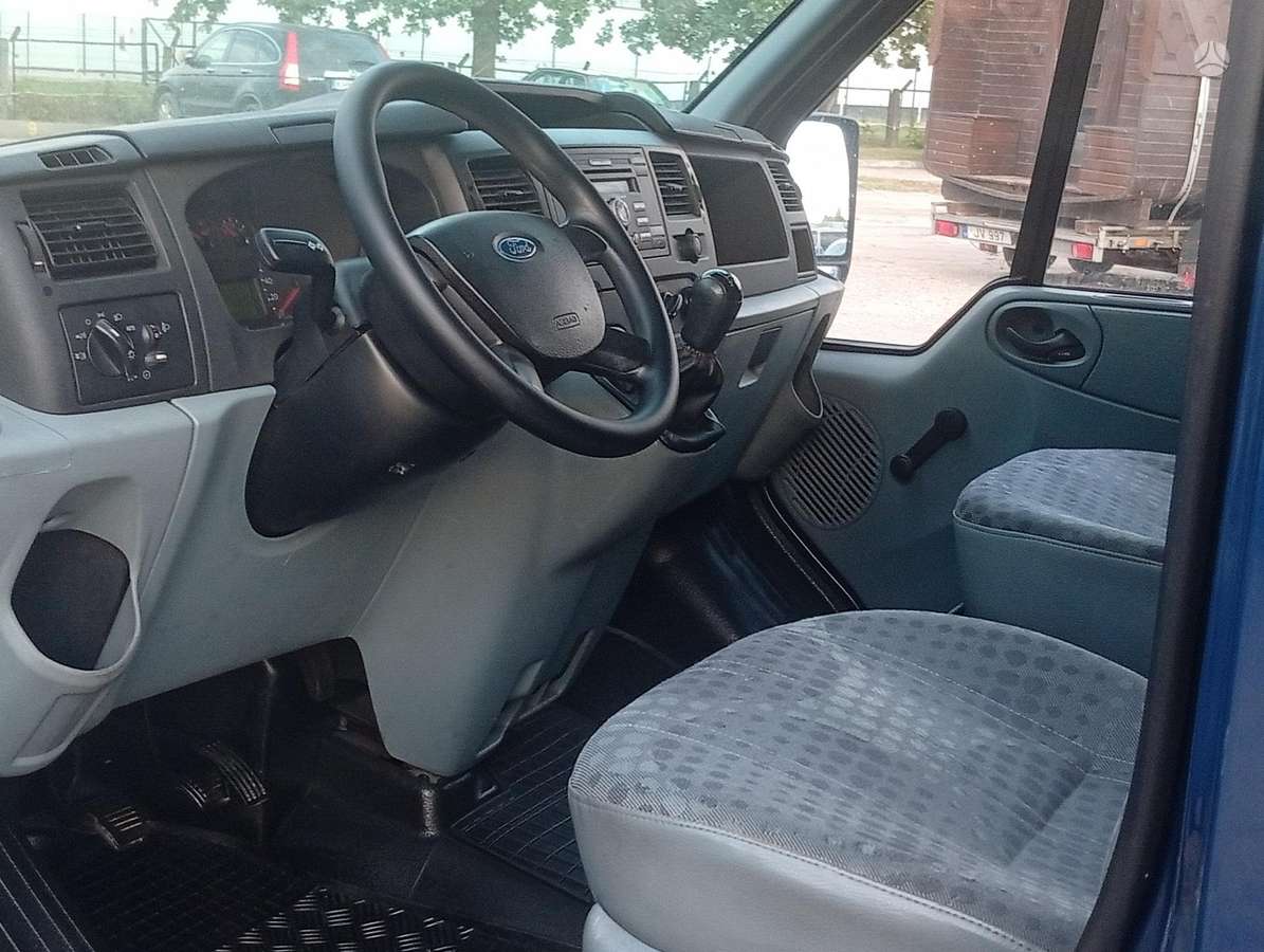 Ford Transit 2007 — photo 15