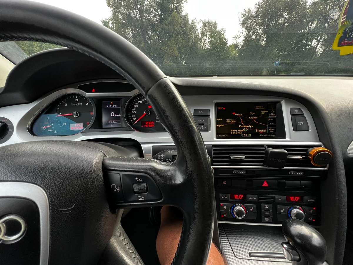 Audi A6 2009 — photo 9