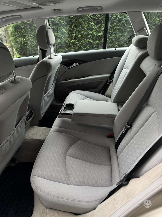 Mercedes-Benz E280 2004 — фото 36