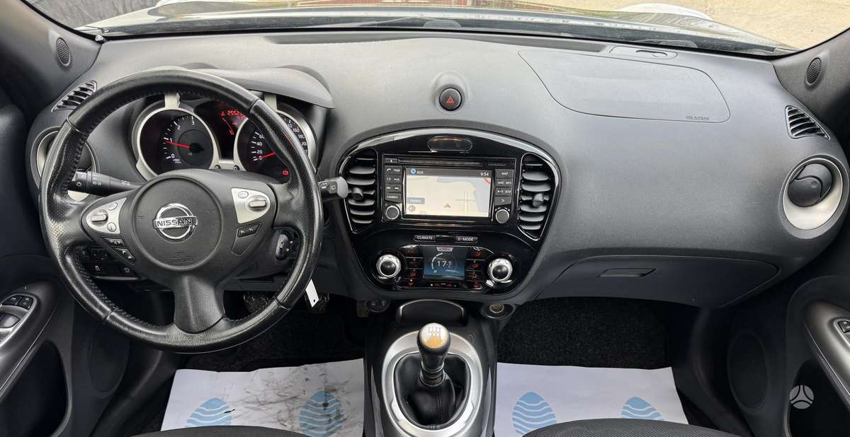 Nissan Juke 2014 — photo 17