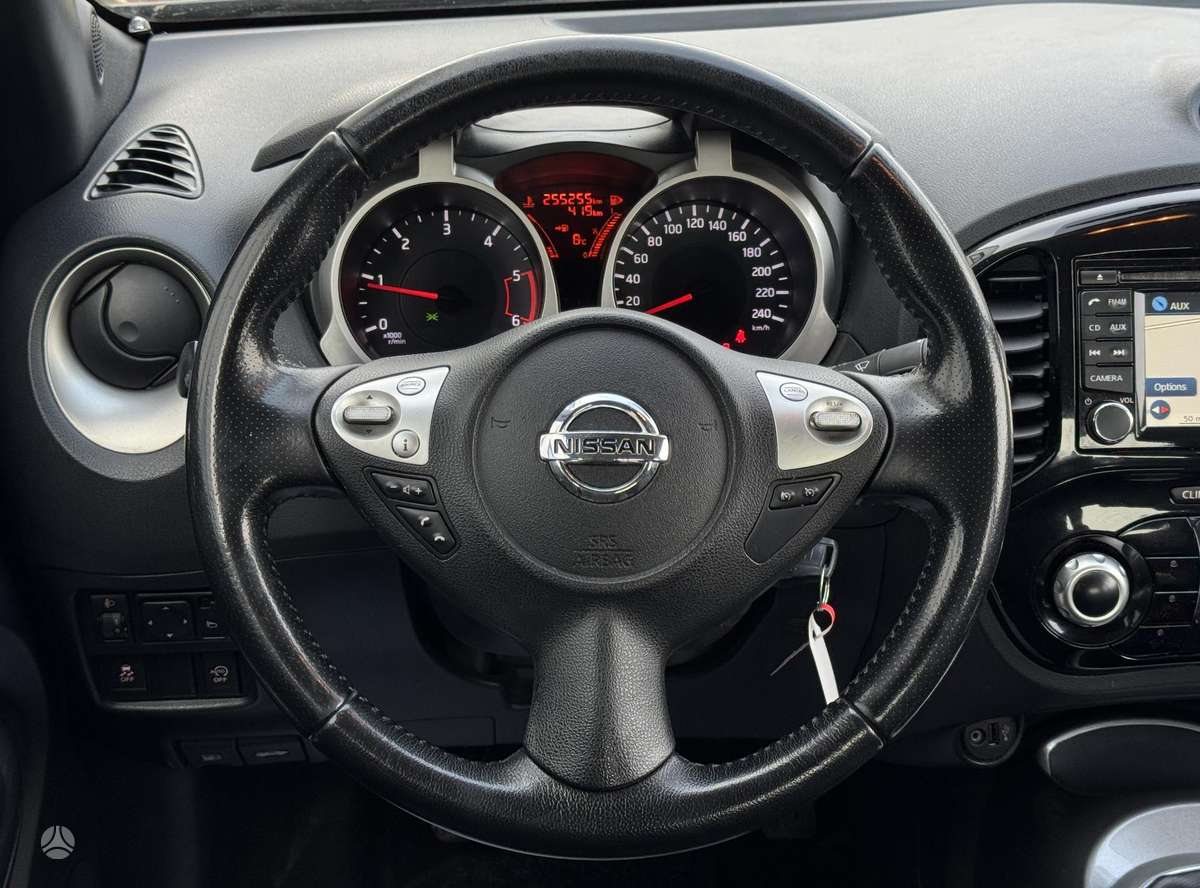 Nissan Juke 2014 — photo 18