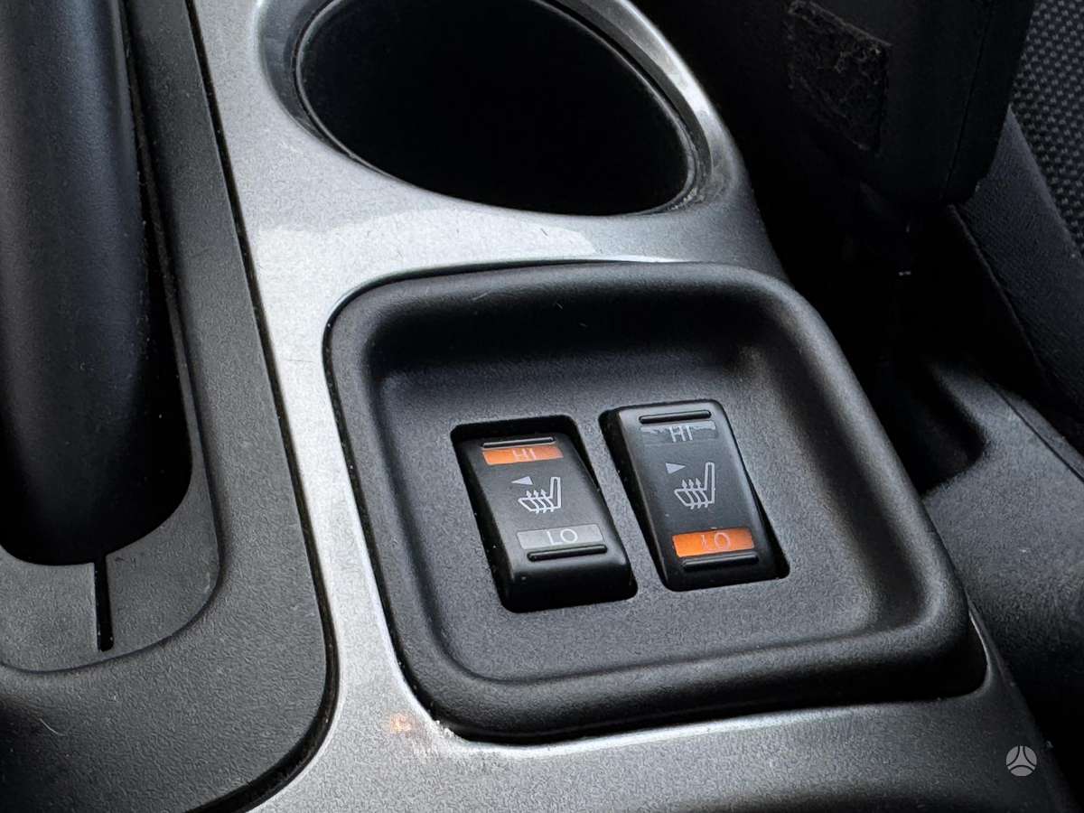 Nissan Juke 2014 — photo 21