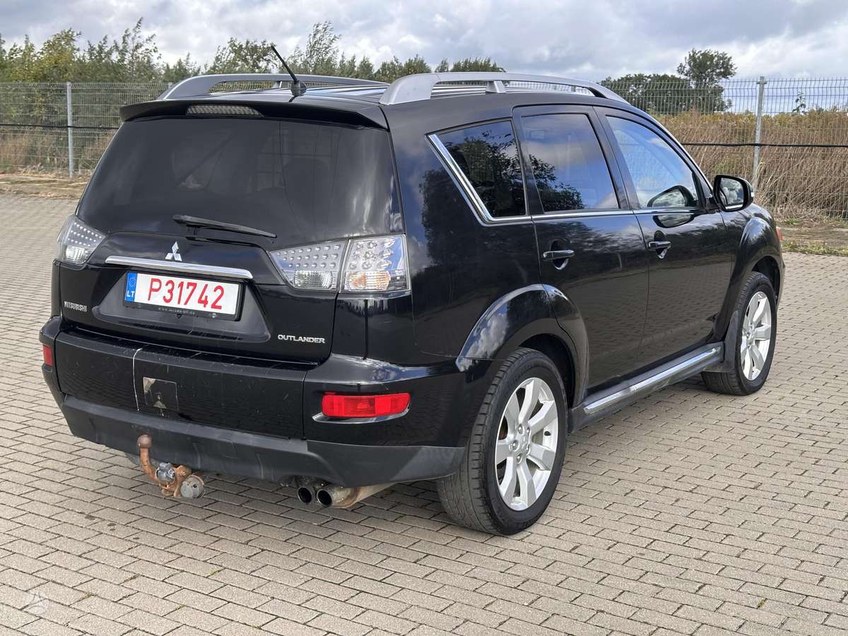 Mitsubishi Outlander 2010 — двигун 2000 cm³, 140 HP (103kW)