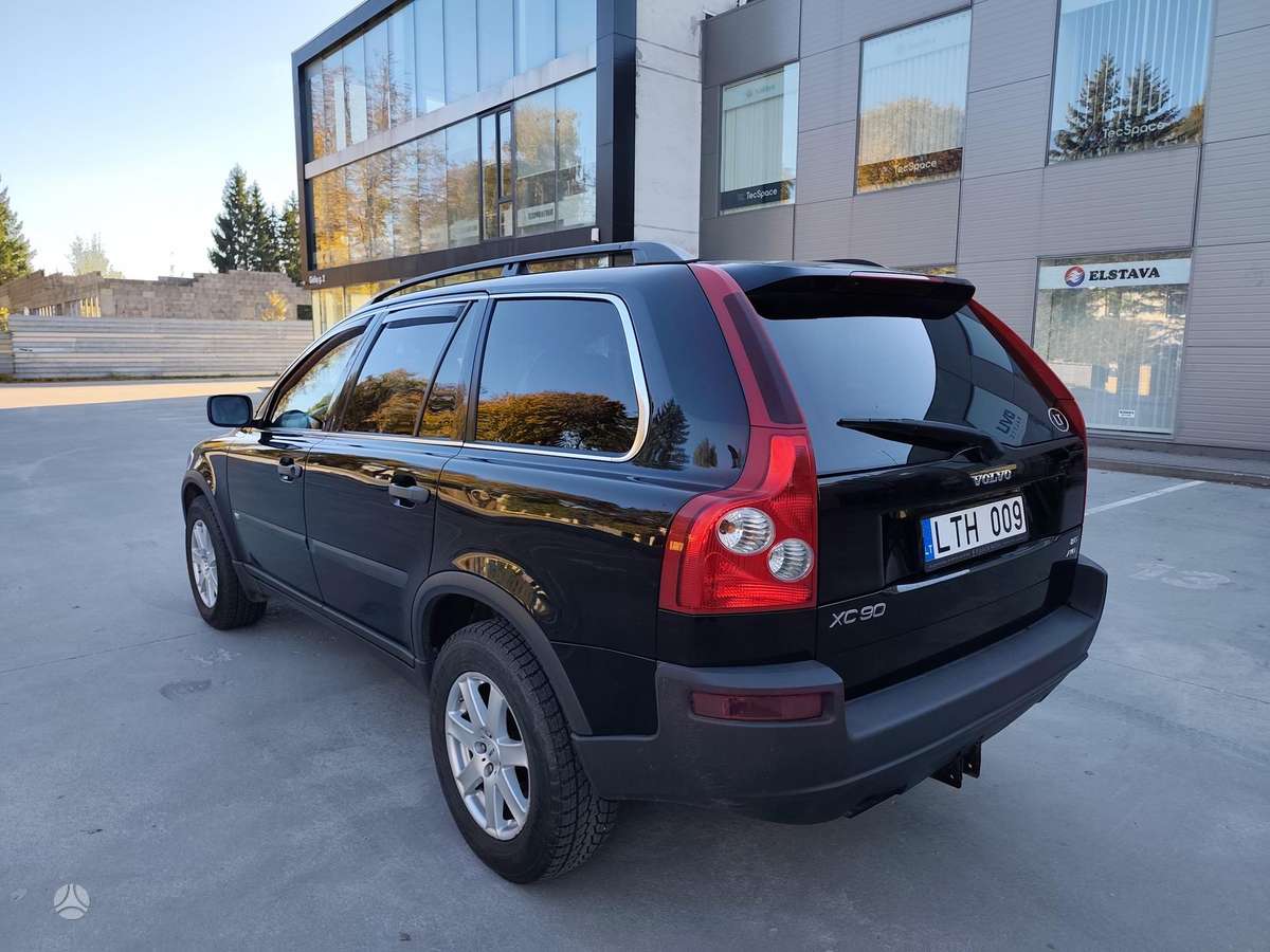 Volvo XC90 2004 — interior