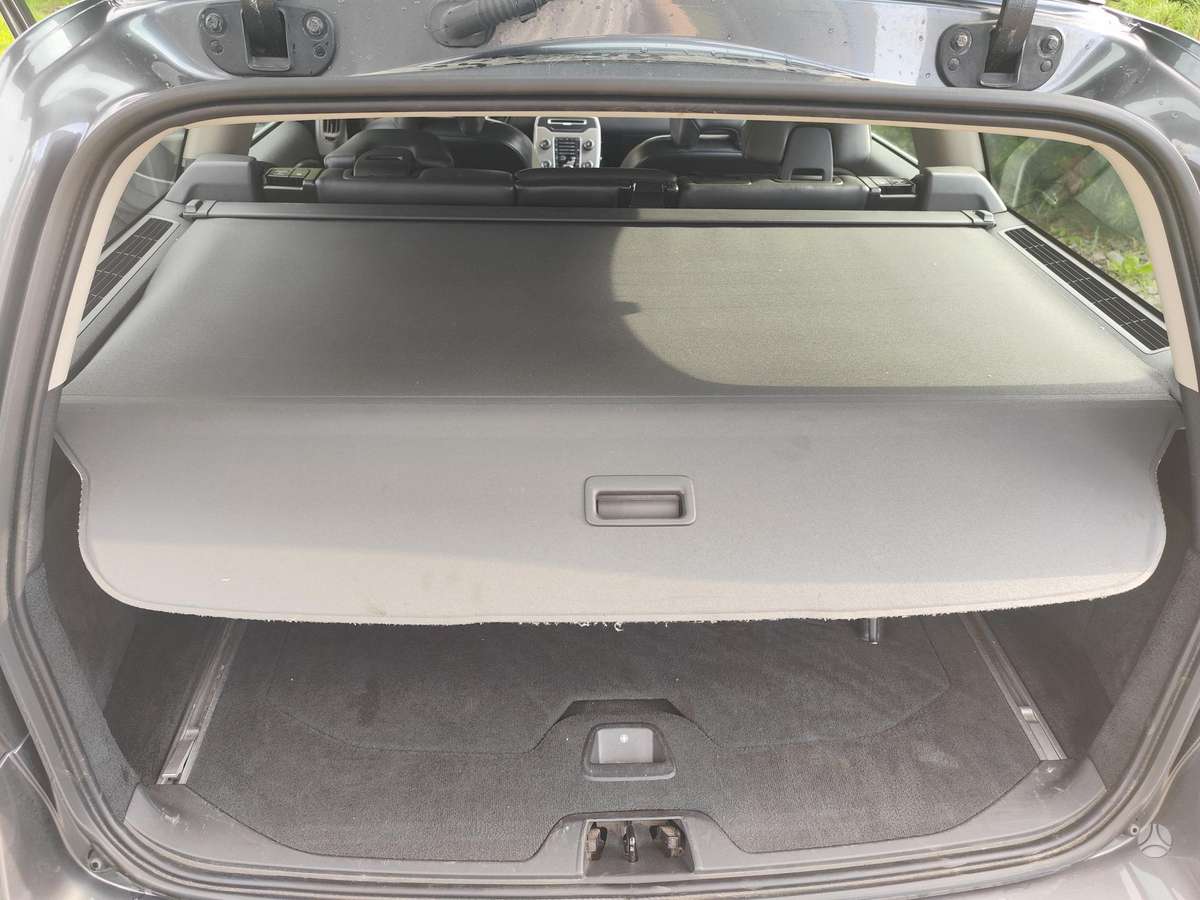 Volvo V70 2012 — photo 10