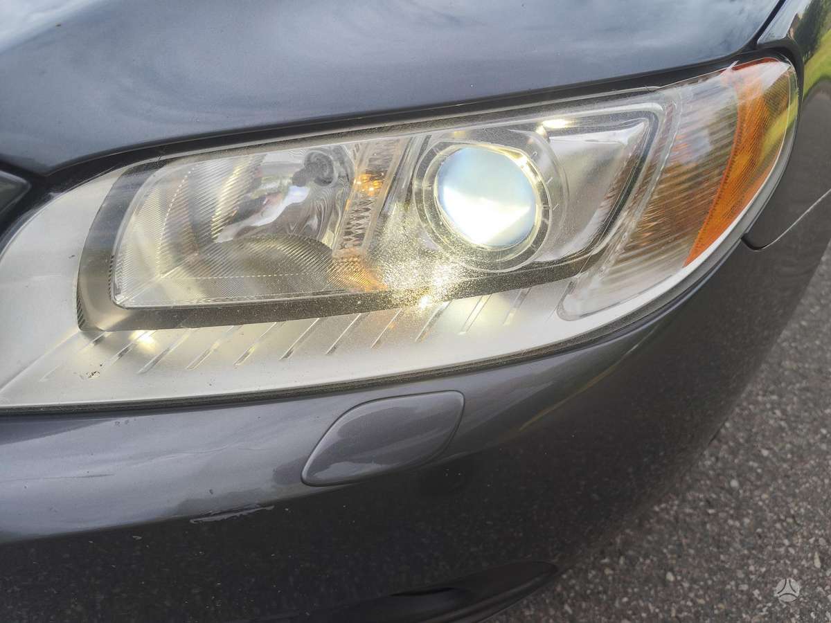 Volvo V70 2012 — photo 15