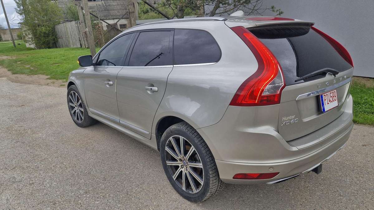 Volvo XC60 2014 — вигляд ззаду