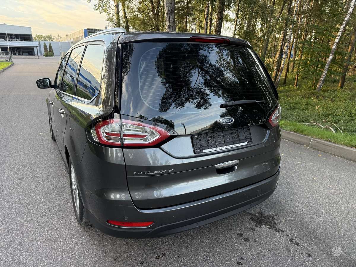 Ford Galaxy 2015 — фото 10