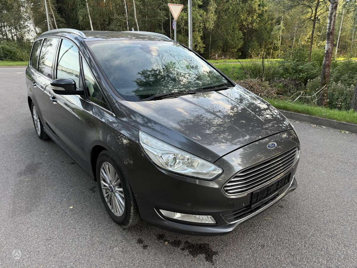 Ford Galaxy 2015 — фото 11