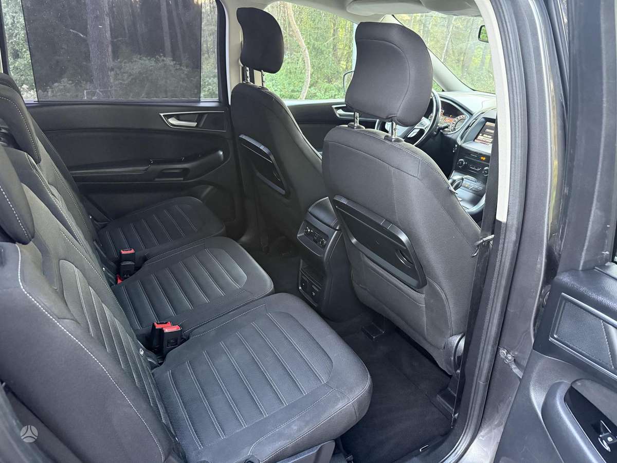 Ford Galaxy 2015 — фото 18