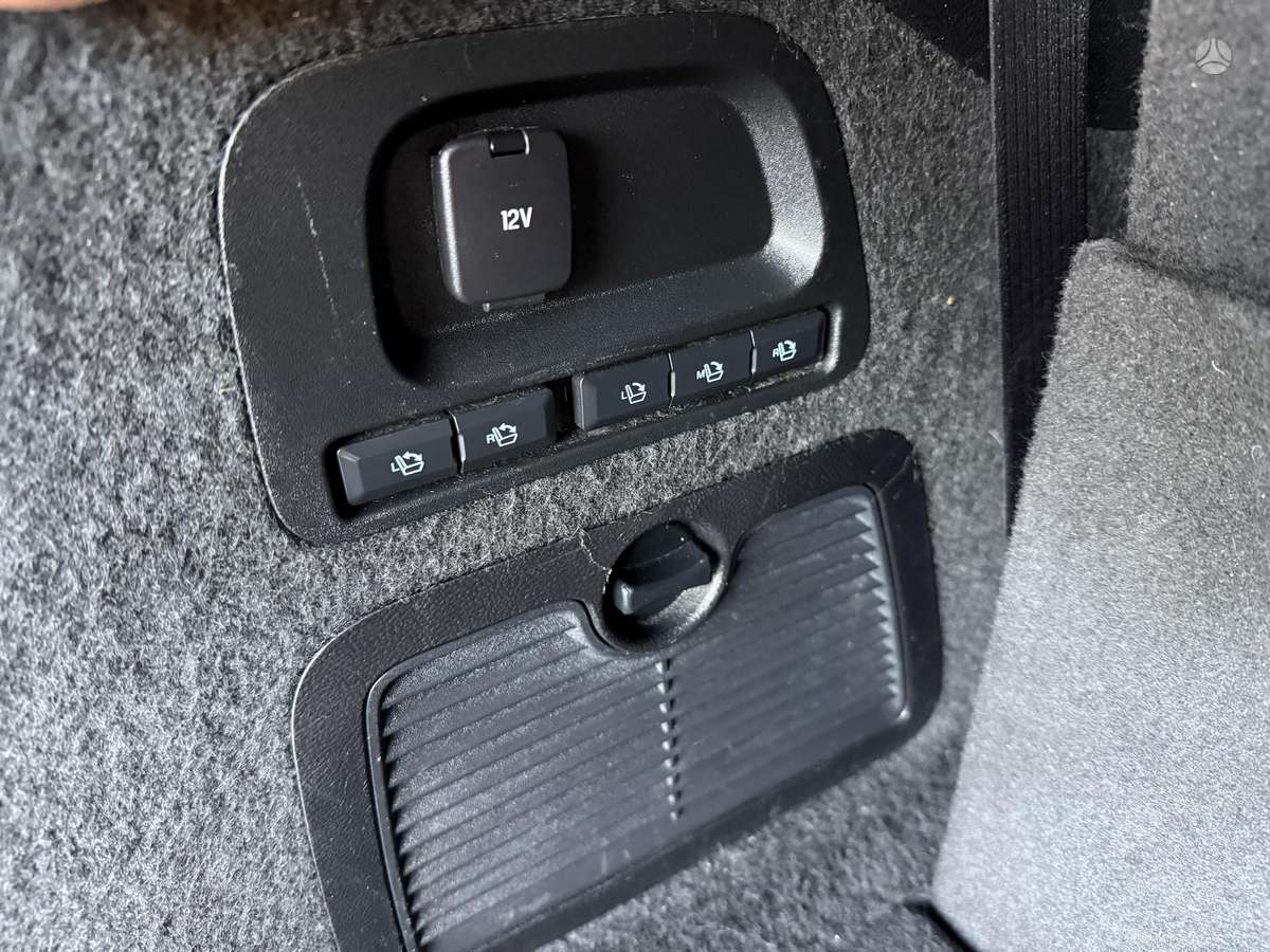 Ford Galaxy 2015 — фото 21