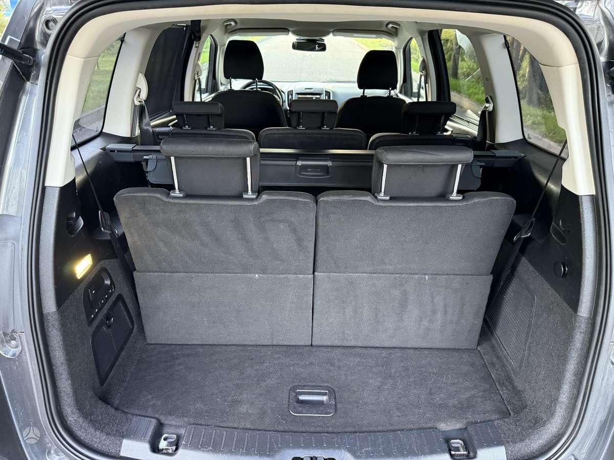 Ford Galaxy 2015 — фото 22