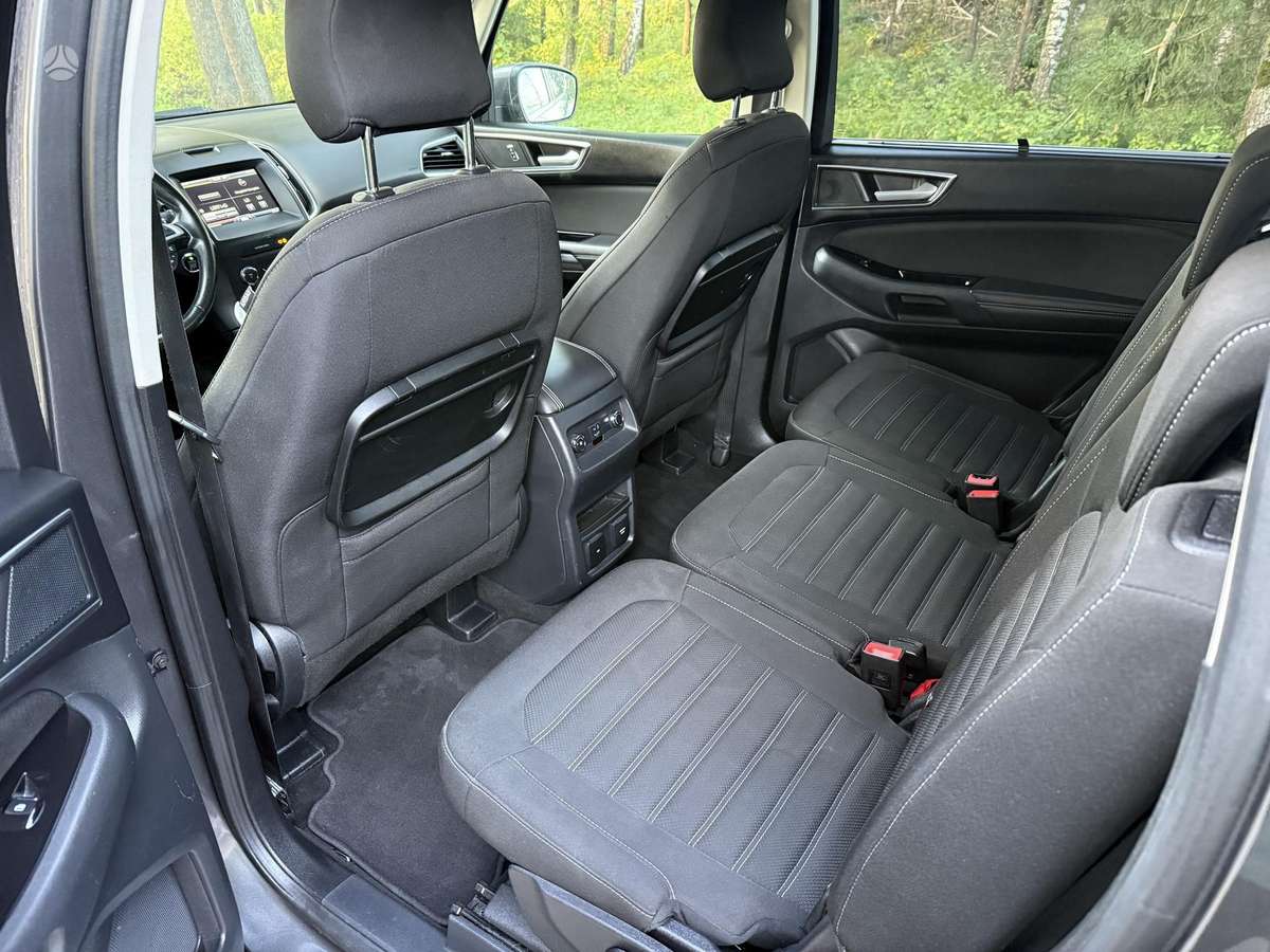 Ford Galaxy 2015 — фото 26