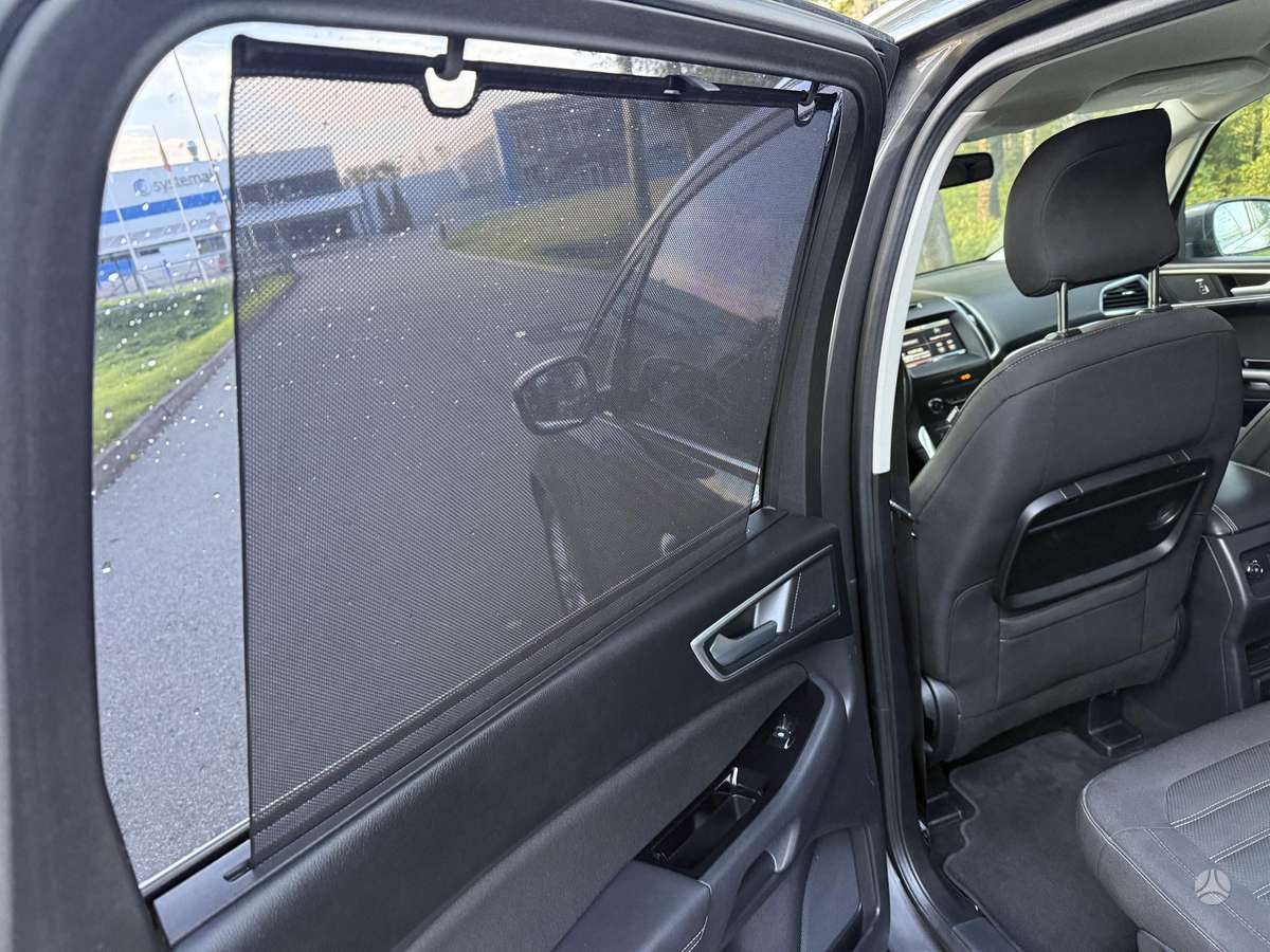 Ford Galaxy 2015 — фото 27