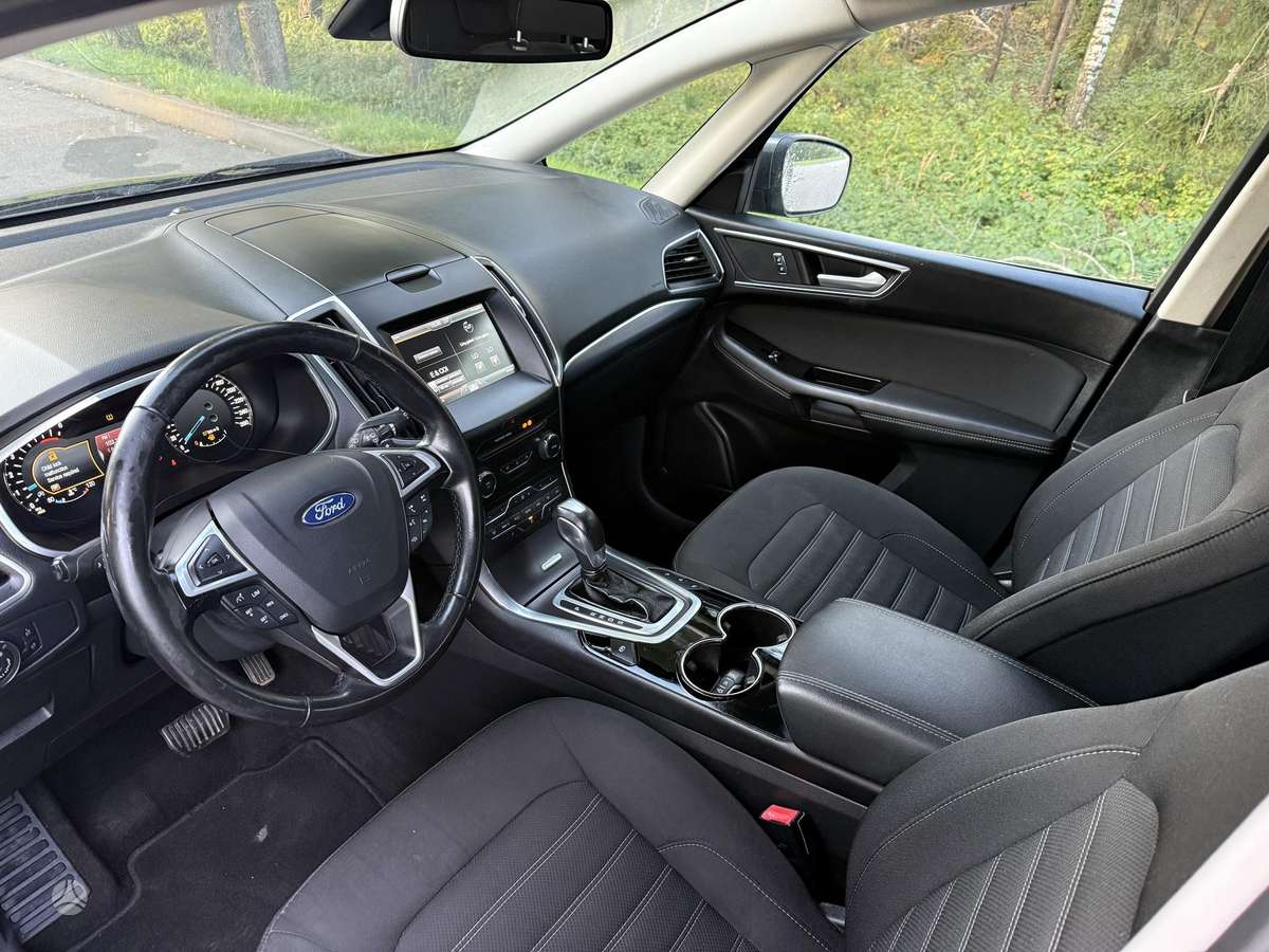 Ford Galaxy 2015 — фото 29