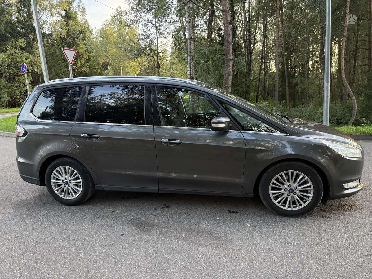 Ford Galaxy 2015 — фото 6